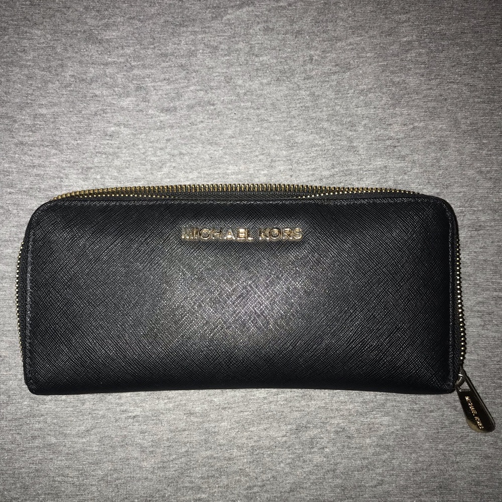Michael Kors wallet